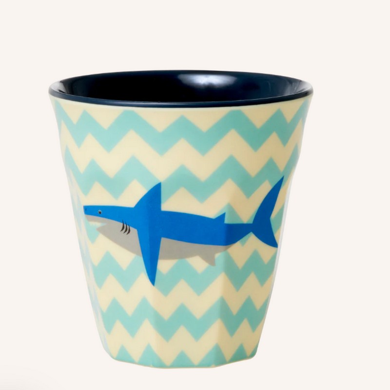 Bicchiere acqua in melamina decorato con squalo e decoro a zigzag